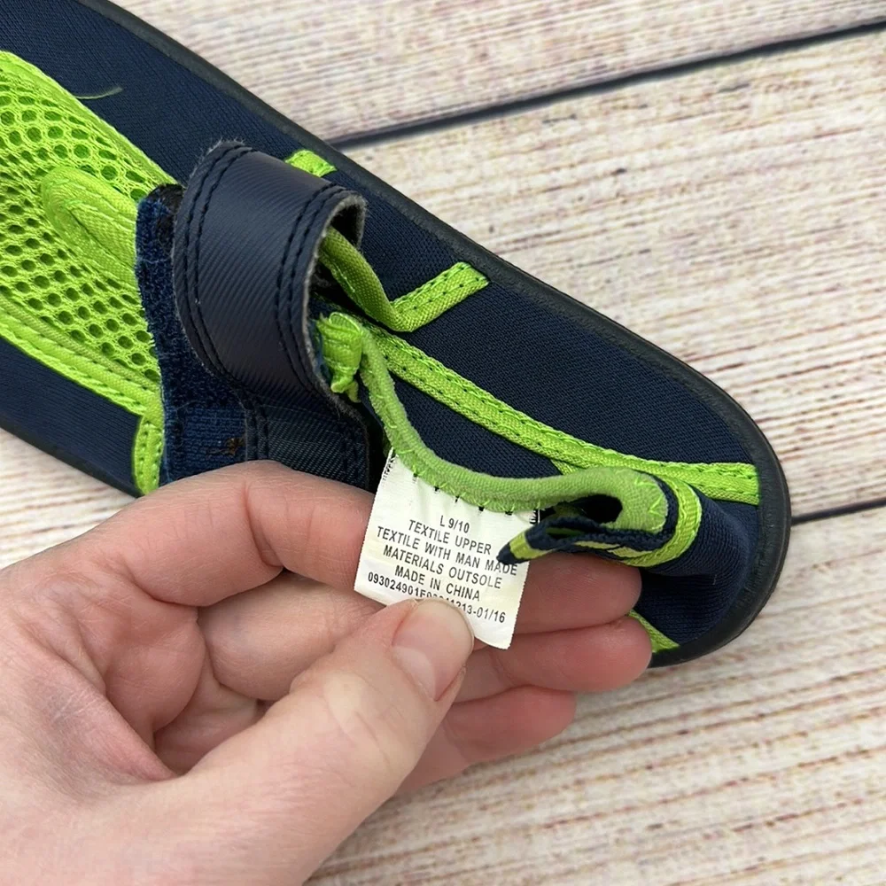 Champion Green and Navy Water Shoes Size 9/10
